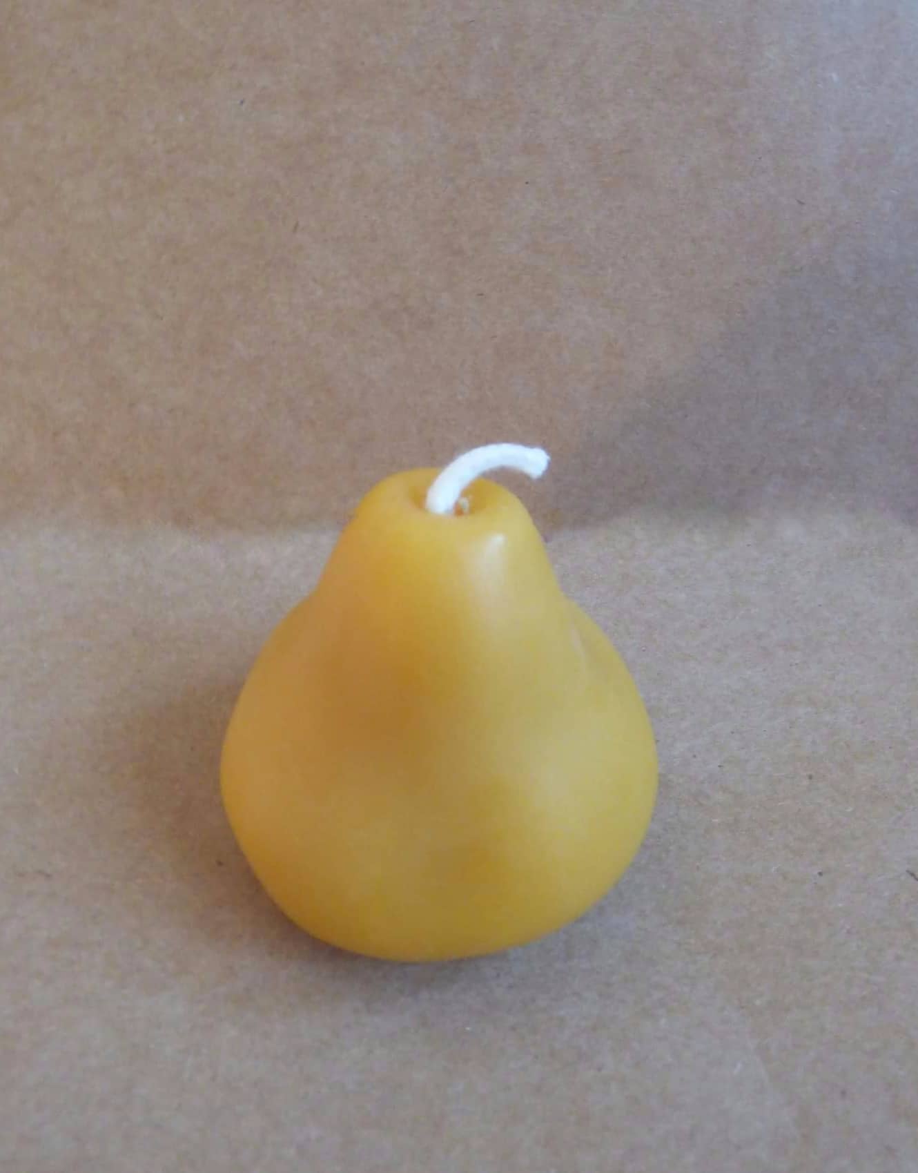 The Pear Beeswax Candle
