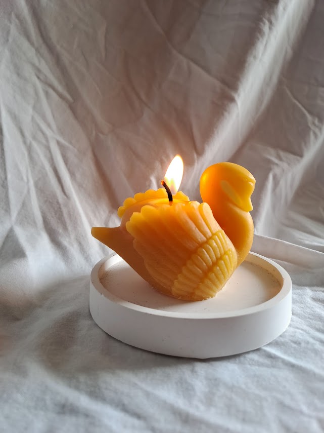 Swan Candle