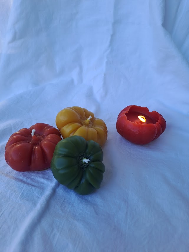 Heirloom Tomato Large