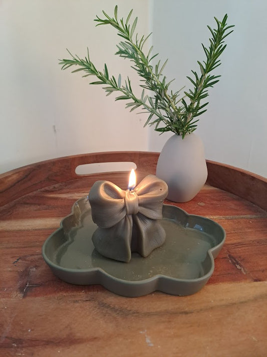 Bow Candle