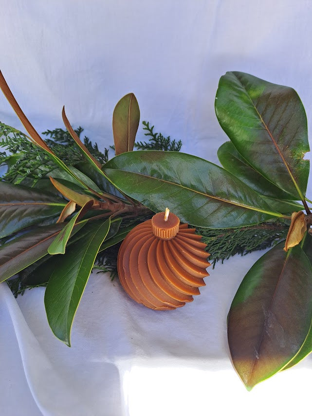 A Christmas bauble Swirl