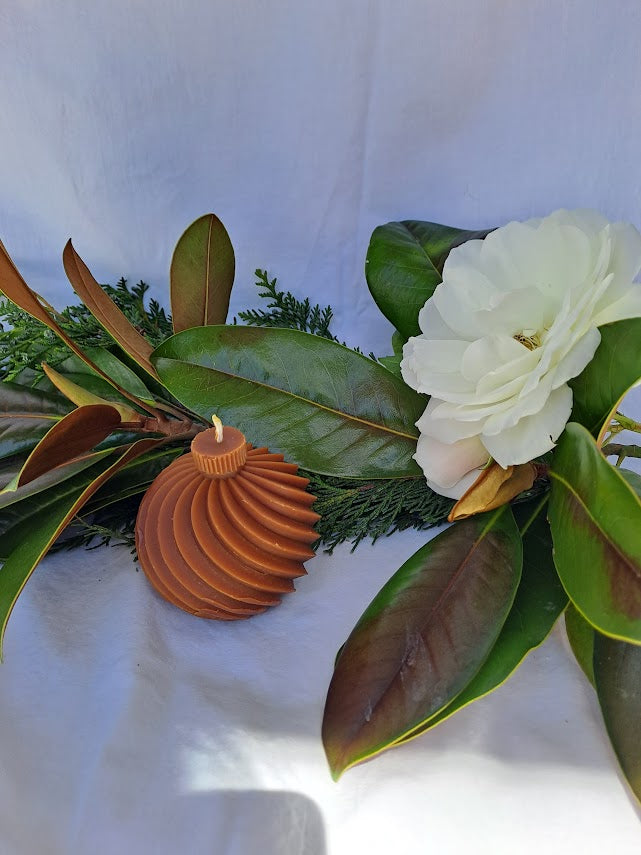 A Christmas bauble Swirl