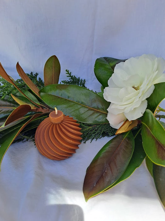 A Christmas bauble Swirl